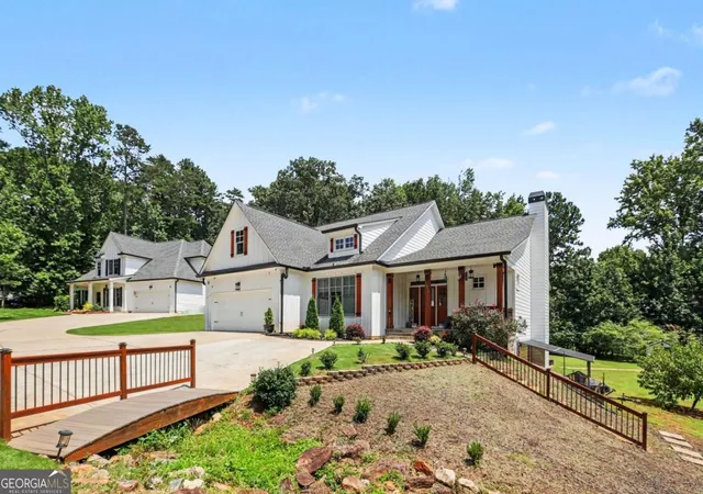 Photo 3 of Single family home for sale at 1919 Pilgrim Mill Cir, Cumming, GA 30041 | MLS# 10826776 | Listing updated on 2026-09-20