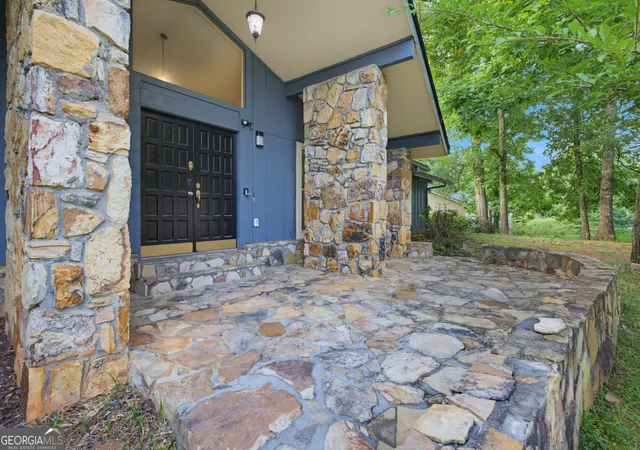 2nd image of 2544 Highland Dr Se, Conyers, GA 30013 | MLS# 10796345