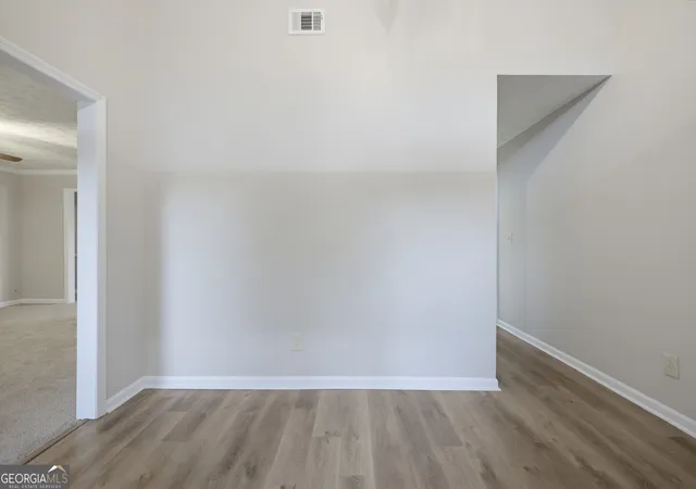 3rd image of 2544 Highland Dr Se, Conyers, GA 30013 | MLS# 10796345