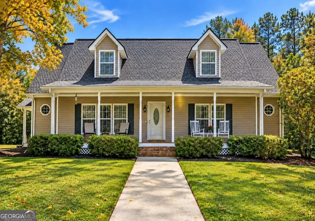 Photo 1 of Single family home for sale at 2952 Rock Crk Rd, Toccoa, GA 30577 | MLS# 10849293 | Listing updated on 2026-10-30