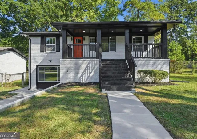 Photo 1 of Single family home for sale at 3869 Wisteria Ln Sw, Atlanta, GA 30331 | MLS# 10874243 | Listing updated on 2026-10-29