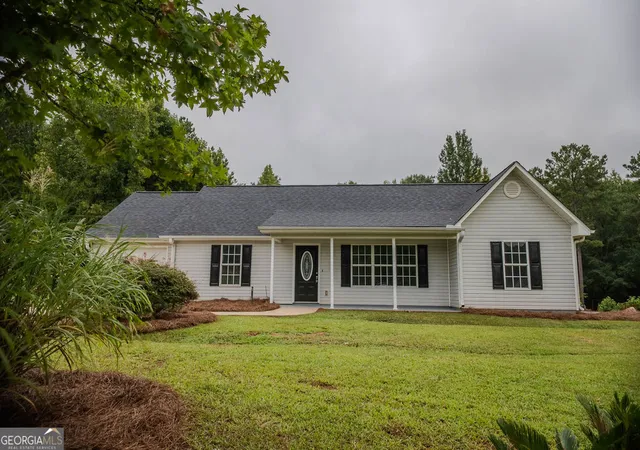 Photo 2 of Single family home for sale at 156 Whispering Pines Trl, Milner, GA 30257 | MLS# 10835608 | Listing updated on 2026-10-08