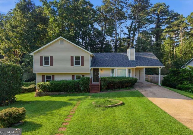 1st image of 1380 Ashbrook Dr Nw, Lawrenceville, GA 30043 | MLS# 10826029