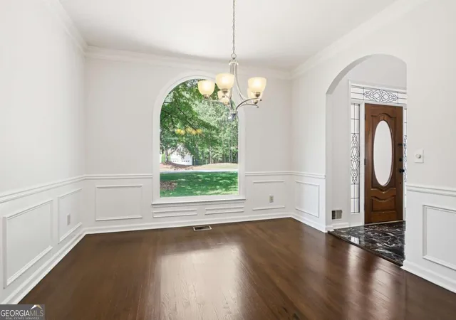 Photo 4 of Single family home for sale at 3044 Eagle Watch Dr, Woodstock, GA 30189 | MLS# 10795016 | Listing updated on 2026-09-13