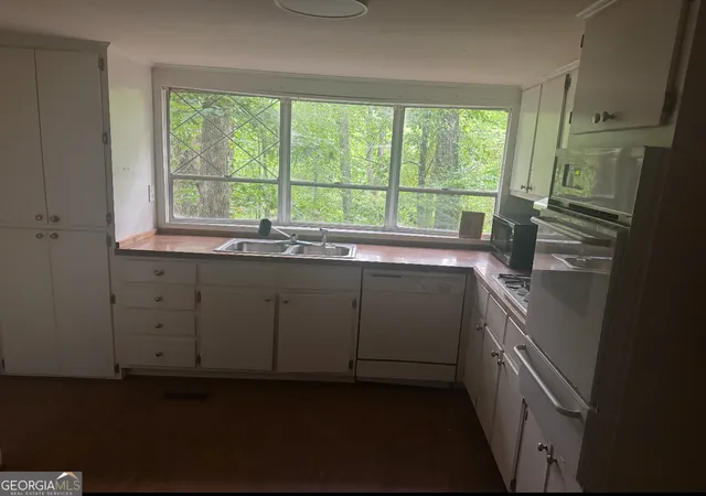 Photo 2 of Manufactured home for sale at 3559 Sequoia Rd, Gainesville, GA 30506 | MLS# 10733483 | Listing updated on 2026-04-29