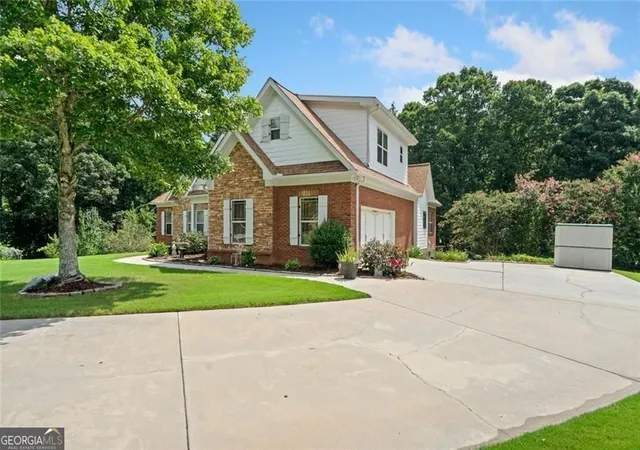 31st image of 2200 Spruce Lake Dr, Dacula, GA 30019 | MLS# 10723735