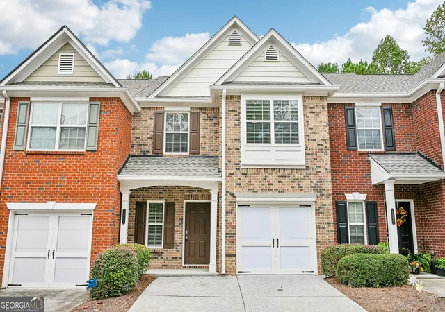 Townhouse for sale at 2061 Meadow Peak Rd, Duluth, GA 30097 | MLS# 10872632