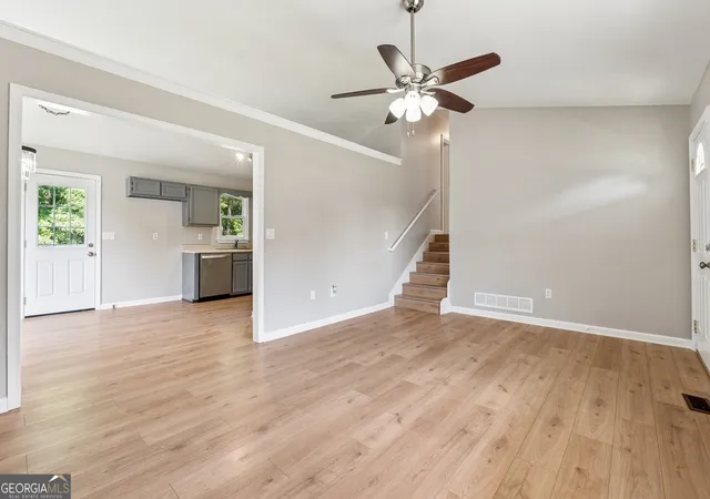 Photo 4 of Sale Pending at 328 Wesley Ml Pl, Villa Rica, GA 30180 | MLS# 10571499 | Listing updated on 2025-10-19