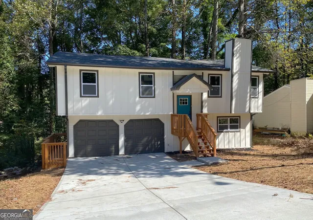 Photo 2 of Single family home for sale at 1413 Silver Lake Dr, Norcross, GA 30093 | MLS# 10833002 | Listing updated on 2026-08-26