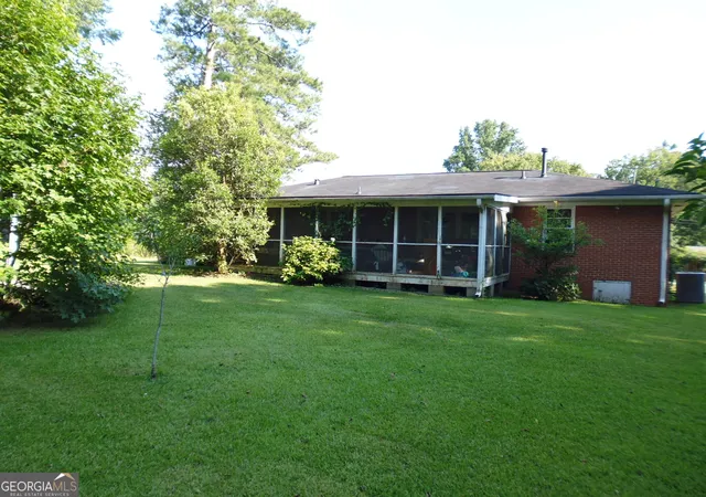 2nd image of 307 Sunset Dr Ext, Griffin, GA 30223 | MLS# 10831466