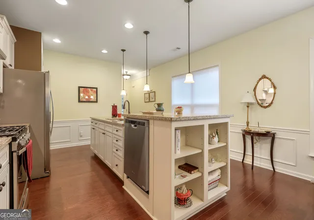 Photo 4 of Sale Pending at 347 Sandy Springs Dr, Griffin, GA 30223 | MLS# 10822035 | Listing updated on 2026-09-08