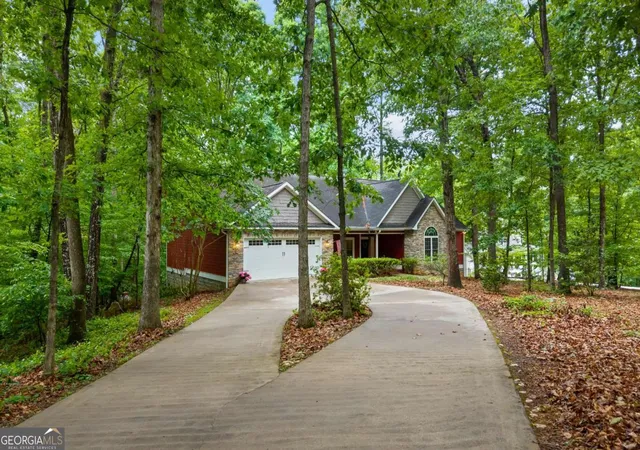 Photo 3 of Single family home for sale at 45 Highland Shls Ct, Hartwell, GA 30643 | MLS# 10756392 | Listing updated on 2026-08-14