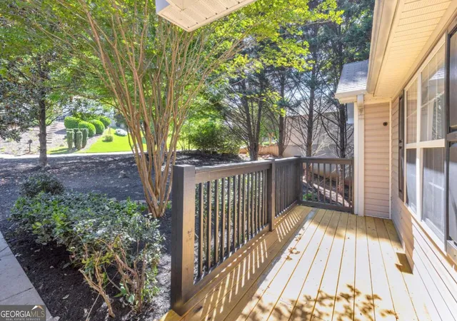 Photo 4 of Single family home for sale at 2941 Lake Holw Rd, Gainesville, GA 30501 | MLS# 10788751 | Listing updated on 2026-08-31