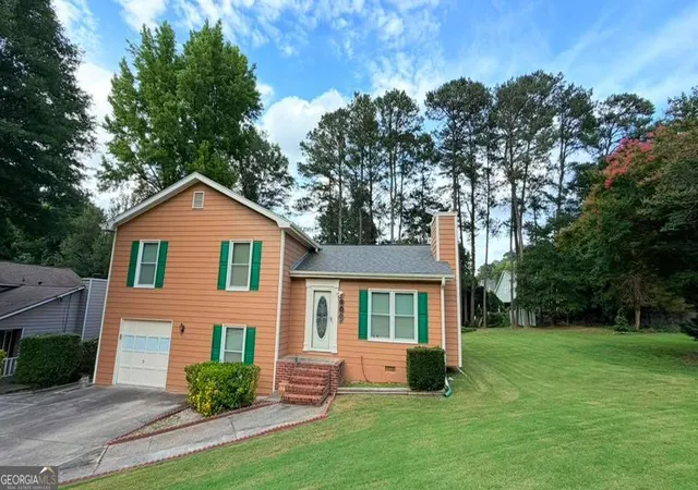 Homes for sale in Grayson, GA | 1668 Woodsong Ct, Grayson, GA 30017 | MLS# 10792013