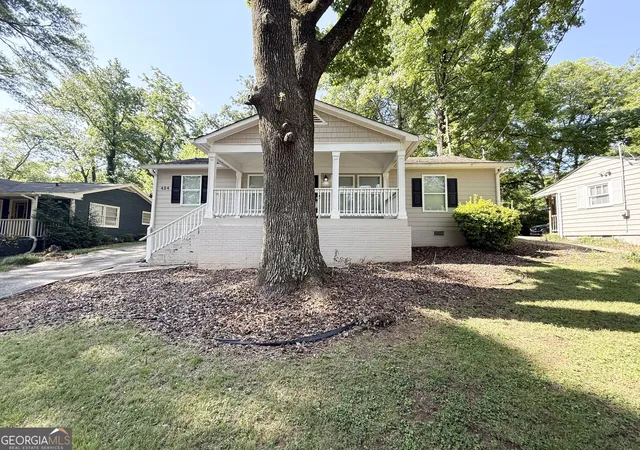 Photo 2 of Single family home for sale at 424 Dorsey Rd, Hapeville, GA 30354 | MLS# 10829227 | Listing updated on 2026-10-03