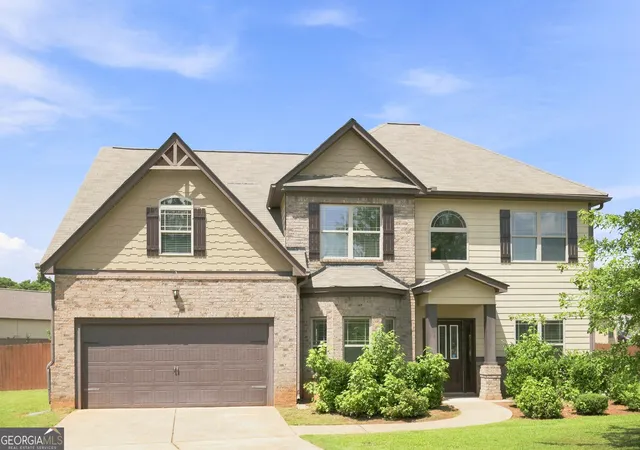 Photo 1 of Single family home for sale at 556 Harmony Wy, Locust Grove, GA 30248 | MLS# 10835170 | Listing updated on 2026-09-18