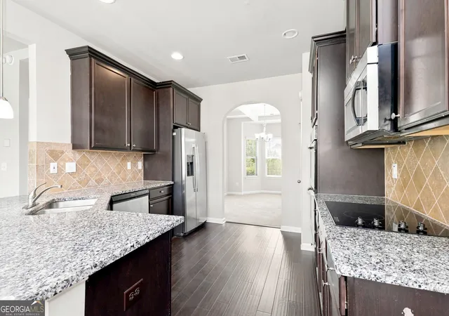 Photo 4 of Single family home for sale at 556 Harmony Wy, Locust Grove, GA 30248 | MLS# 10835170 | Listing updated on 2026-09-18