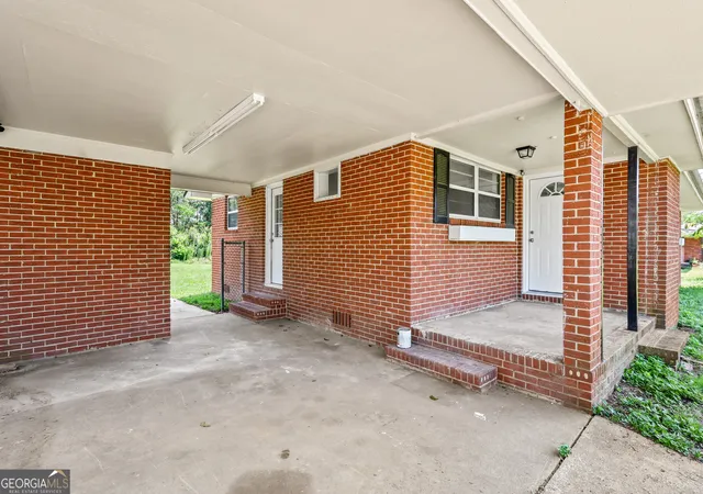 Homes for sale in Swainsboro, GA | 120 Francis Avenue, Swainsboro, GA 30401 | MLS# 10798045