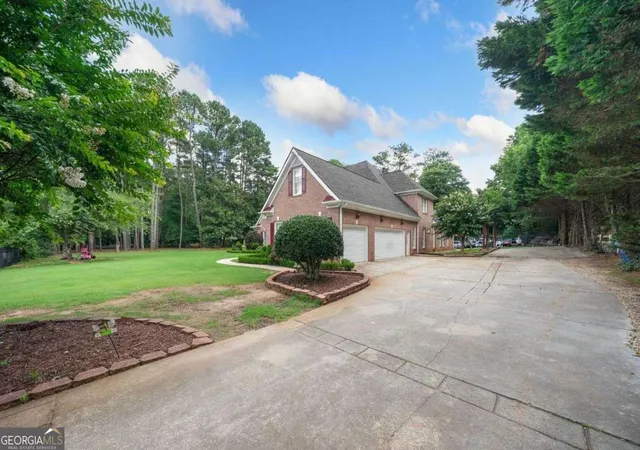 3rd image of 84 Gloster Rd Nw, Lawrenceville, GA 30044 | MLS# 10762052
