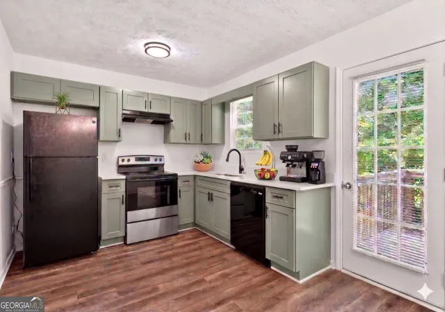 Photo 3 of Single family home for sale at 1424 Steam Engine Way Ne, Conyers, GA 30013 | MLS# 10740812 | Listing updated on 2026-09-22