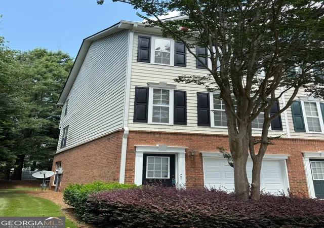 Photo 2 of Townhouse for sale at 2101 Dillard Xing, Tucker, GA 30084 | MLS# 10804379 | Listing updated on 2026-09-28