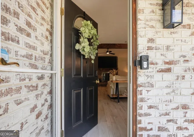 Photo 3 of Single family home for sale at 607 Leaning Oaks Dr, Savannah, GA 31410 | MLS# 10769492 | Listing updated on 2026-09-19