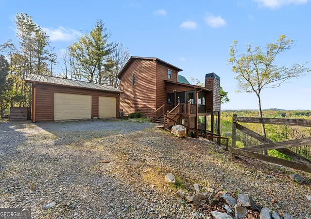 Photo 3 of Single family home for sale at 431 Sunrock Mountain Rd, Blue Ridge, GA 30513 | MLS# 10734246 | Listing updated on 2026-06-07
