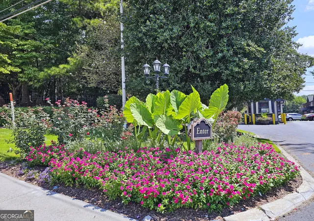 Photo 3 of Condo for sale at 6851 Roswell Rd Ne #H-31, Sandy Springs, GA 30328 | MLS# 10828232 | Listing updated on 2026-08-27