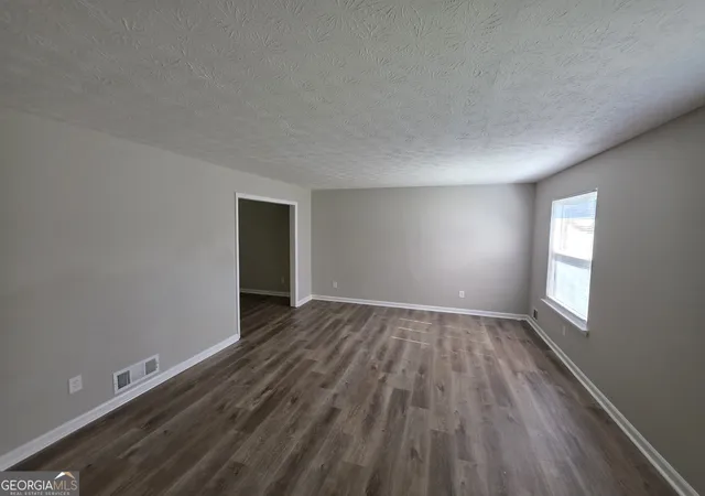 Photo 4 of Single family home for sale at 3000 Sebring Ct, Decatur, GA 30034 | MLS# 10806247 | Listing updated on 2026-09-14