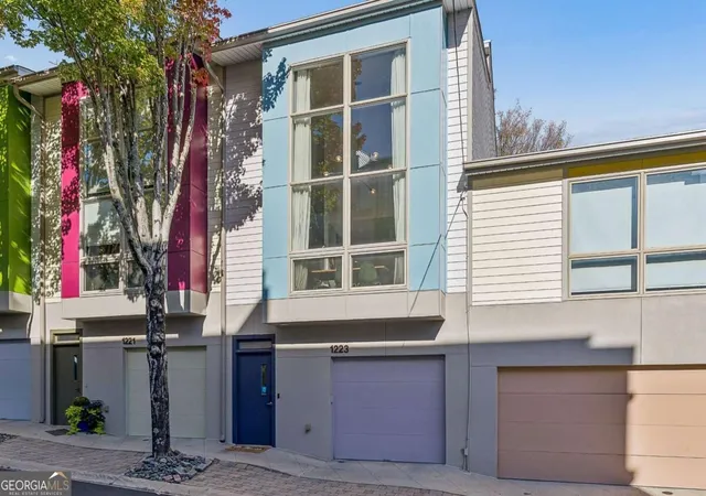 Photo 1 of Townhouse for sale at 1223 Van Allen Mews Nw #52, Atlanta, GA 30318 | MLS# 10880039 | Listing updated on 2026-10-29