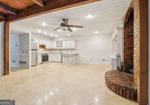 Photo 3 of Single family home for sale at 5250 Aubrey Ln, Cumming, GA 30028 | MLS# 10632872 | Listing updated on 2026-09-04