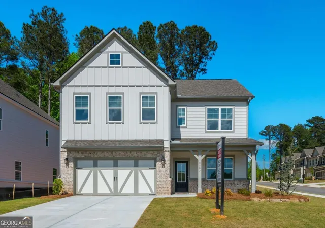 1st image of 5587 Overview Dr, Flowery Branch, GA 30542 | MLS# 10822090