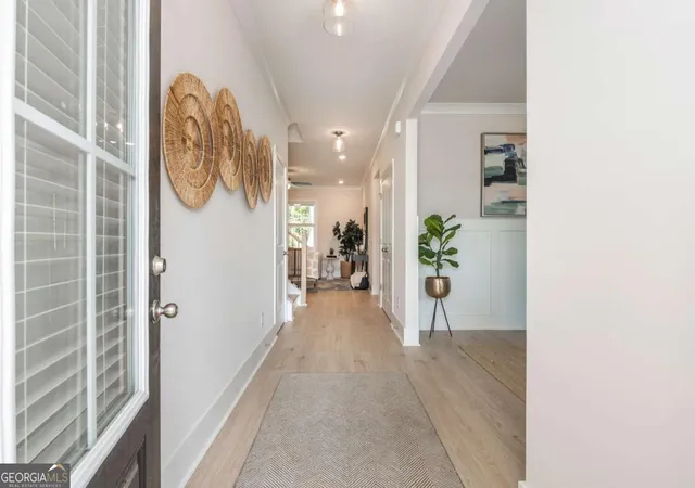 2nd image of 5587 Overview Dr, Flowery Branch, GA 30542 | MLS# 10822090