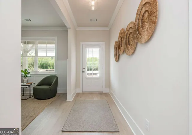 3rd image of 5587 Overview Dr, Flowery Branch, GA 30542 | MLS# 10822090
