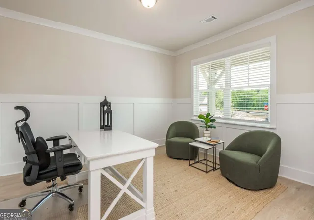5th image of 5587 Overview Dr, Flowery Branch, GA 30542 | MLS# 10822090