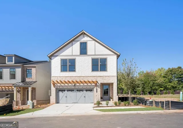 Single family home for sale at 2135 Fern Cir, Alpharetta, GA 30076 | MLS# 10877968 | Listing updated on 2026-10-26