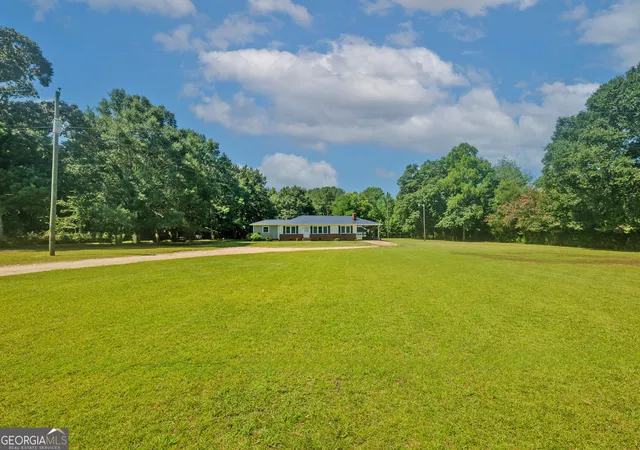 Photo 3 of Single family home for sale at 1803 Bowman Hwy Nw, Dewy Rose, GA 30634 | MLS# 10794956 | Listing updated on 2026-08-23