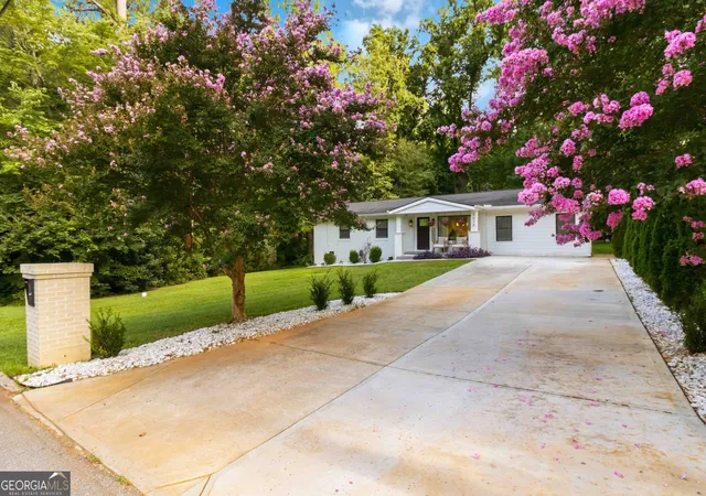 2nd image of 3638 Sheffield Pl, Tucker, GA 30084 | MLS# 10819595