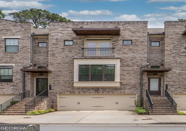 3rd image of 721 Boynton Ln, Decatur, GA 30030 | MLS# 10818610