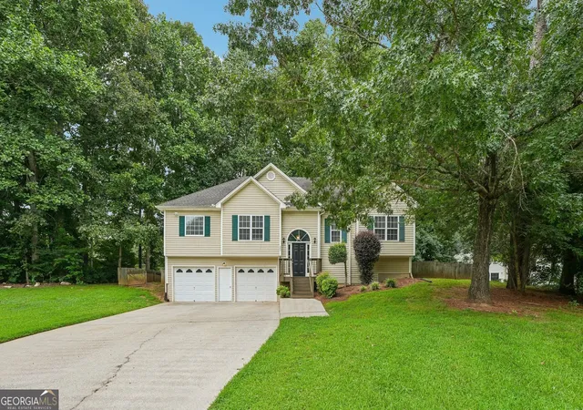 Photo 1 of Sale Pending at 245 Glen Ridge Dr, Villa Rica, GA 30180 | MLS# 10820440 | Listing updated on 2026-10-01