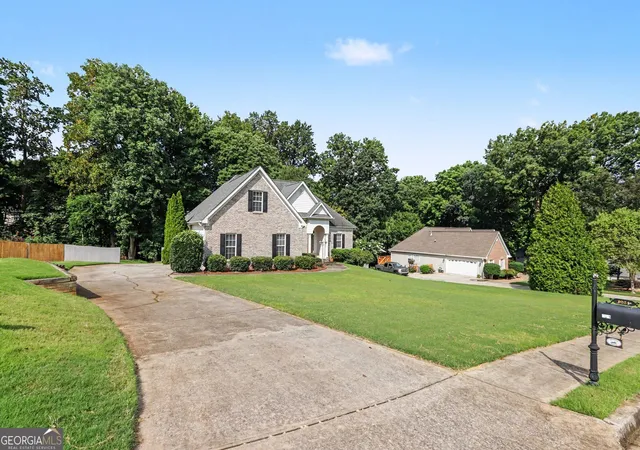 Photo 2 of Single family home for sale at 1264 Harvest Ln, Hoschton, GA 30548 | MLS# 10833562 | Listing updated on 2026-09-13