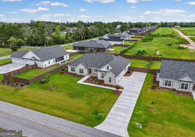 Photo 3 of Sale Pending at 6005 4-H Club Rd, Lake Park, GA 31636 | MLS# 10808400 | Listing updated on 2026-08-21