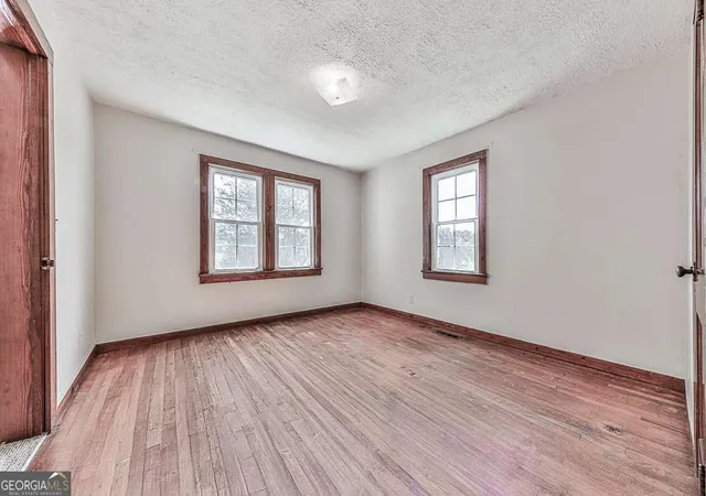 Photo 4 of Single family home for sale at 514 Ball Ground Rd, Ball Ground, GA 30107 | MLS# 10827828 | Listing updated on 2026-10-07