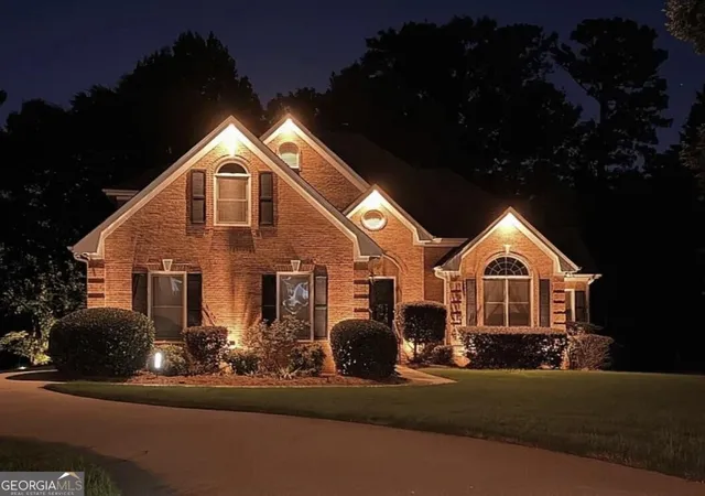 Photo 3 of Sale Pending at 2319 Lochinver Ln Sw, Conyers, GA 30094 | MLS# 10817839 | Listing updated on 2026-09-20
