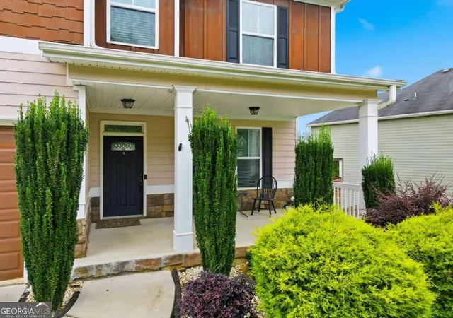 Photo 2 of Single family home for sale at 39 Fallen Oak Dr, Dallas, GA 30132 | MLS# 10788730 | Listing updated on 2026-10-16