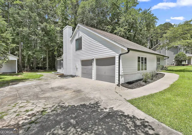 Homes for sale in Peachtree City, GA | 205 Shadowood Ln, Peachtree City, GA 30269 | MLS# 10545607