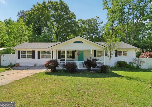 Homes for sale in Lithia Springs, GA | 2344 Chestnut Log Pl, Lithia Springs, GA 30122 | MLS# 10731019