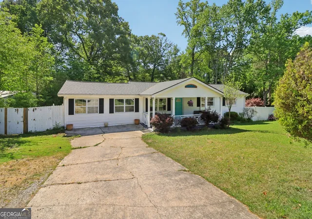 Homes for sale in Lithia Springs, GA | 2344 Chestnut Log Pl, Lithia Springs, GA 30122 | MLS# 10731019