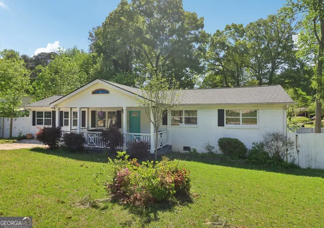 Homes for sale in Lithia Springs, GA | 2344 Chestnut Log Pl, Lithia Springs, GA 30122 | MLS# 10731019