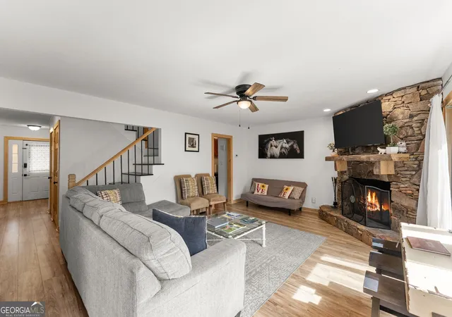 5th image of 327 Brucken Strasse #311, Helen, GA 30545 | MLS# 10810977